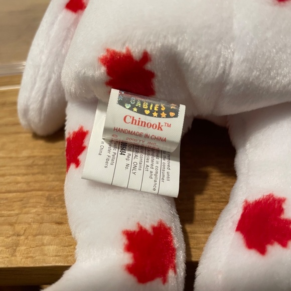 Ty Beanie Babies Chinook Canadian Maple Leaf Classic Bear 2000 in Box – VINTAGE - Picture 3 of 11